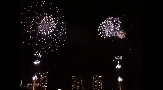 六郷土手で行われた花火大会
